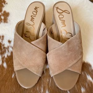 Crossover heel slide sandal